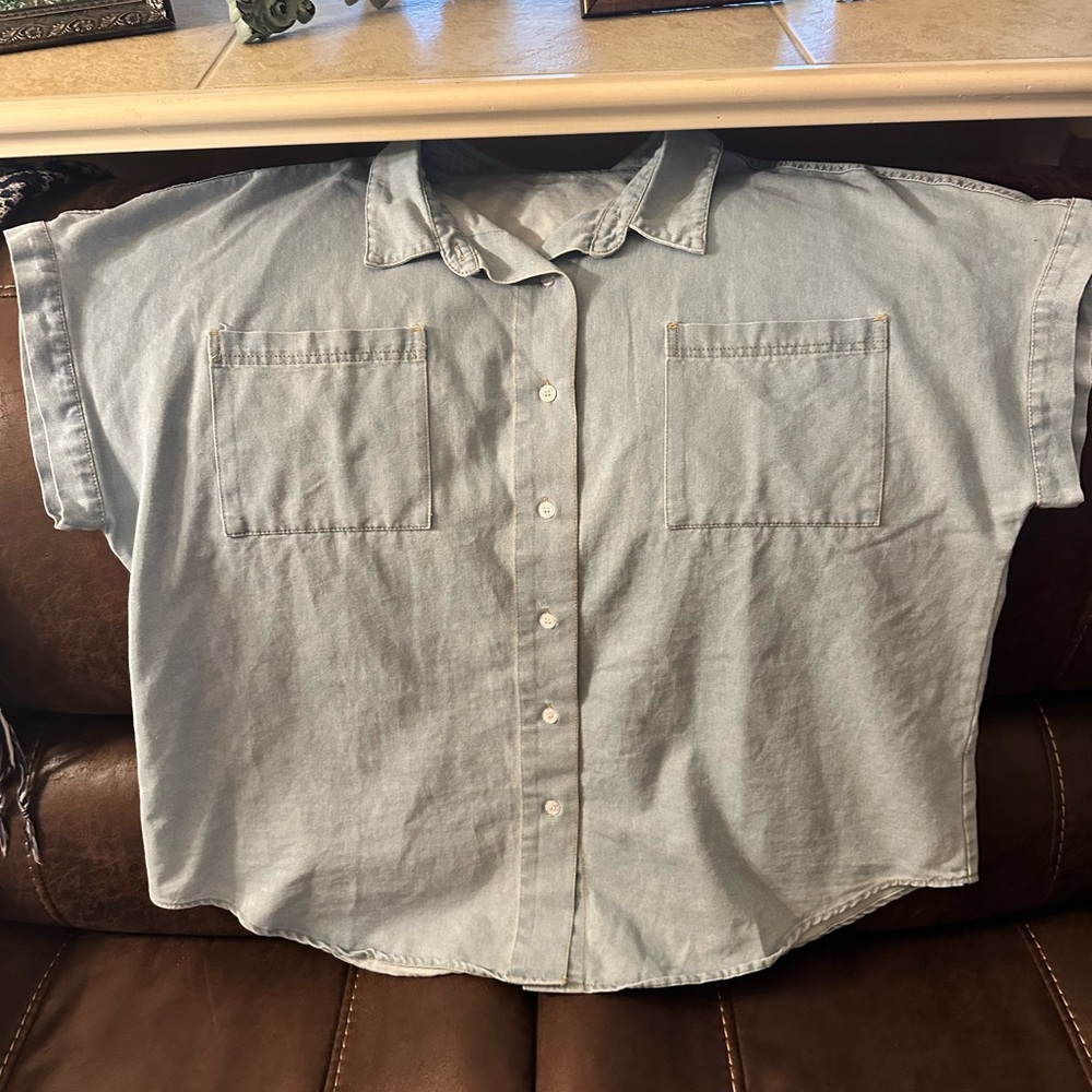 Light Blue Denim Short Sleeve Button-Up Shirt